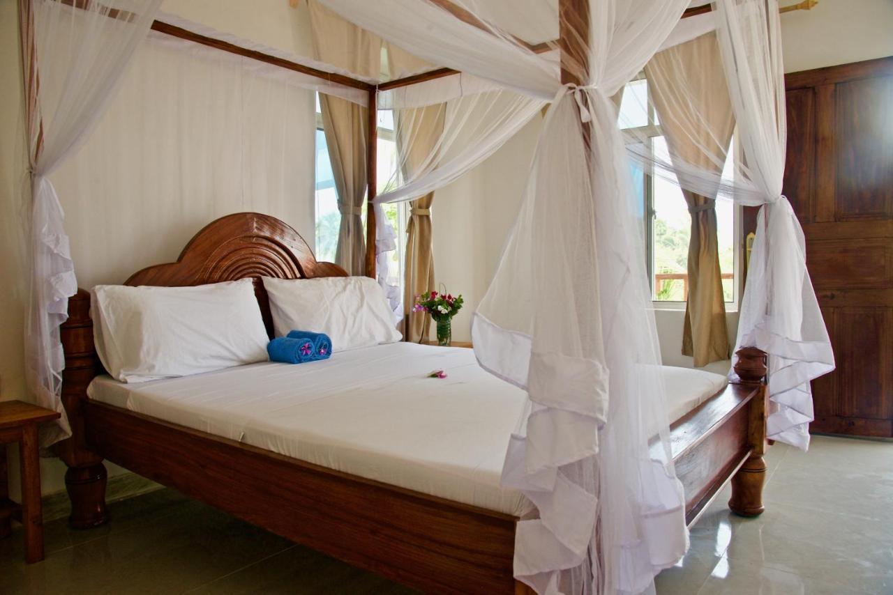 Meck'S Inn Lodge Нунгви Экстерьер фото