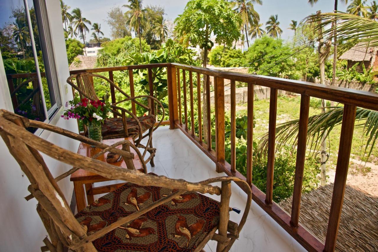 Meck'S Inn Lodge Нунгви Экстерьер фото
