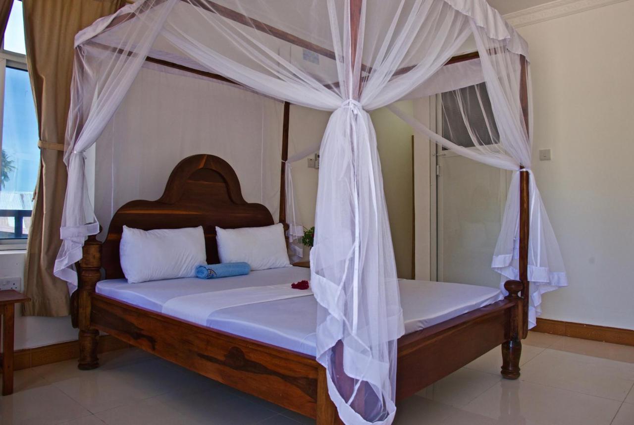 Meck'S Inn Lodge Нунгви Экстерьер фото